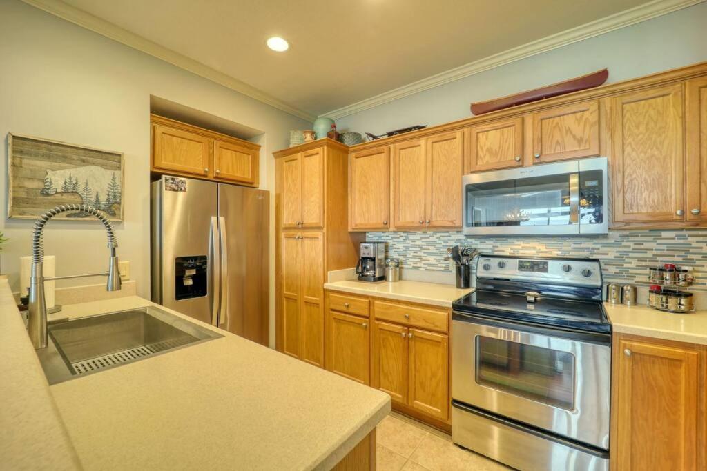 Bucket List Views Sugar Mountain Private Condo - 2Bed, 2Bath, Sleeps 6, Panoramic Views Of Mountains From Large Deck, Short Drive To Shopping, Restaurants, Cafes & Banner Elk Town Экстерьер фото