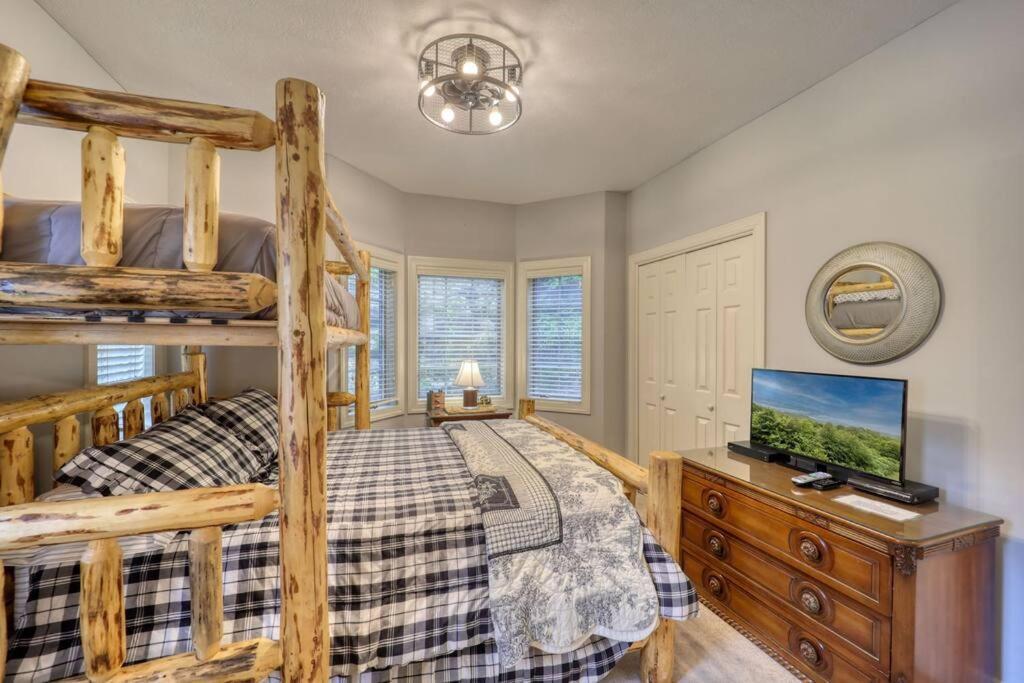 Bucket List Views Sugar Mountain Private Condo - 2Bed, 2Bath, Sleeps 6, Panoramic Views Of Mountains From Large Deck, Short Drive To Shopping, Restaurants, Cafes & Banner Elk Town Экстерьер фото